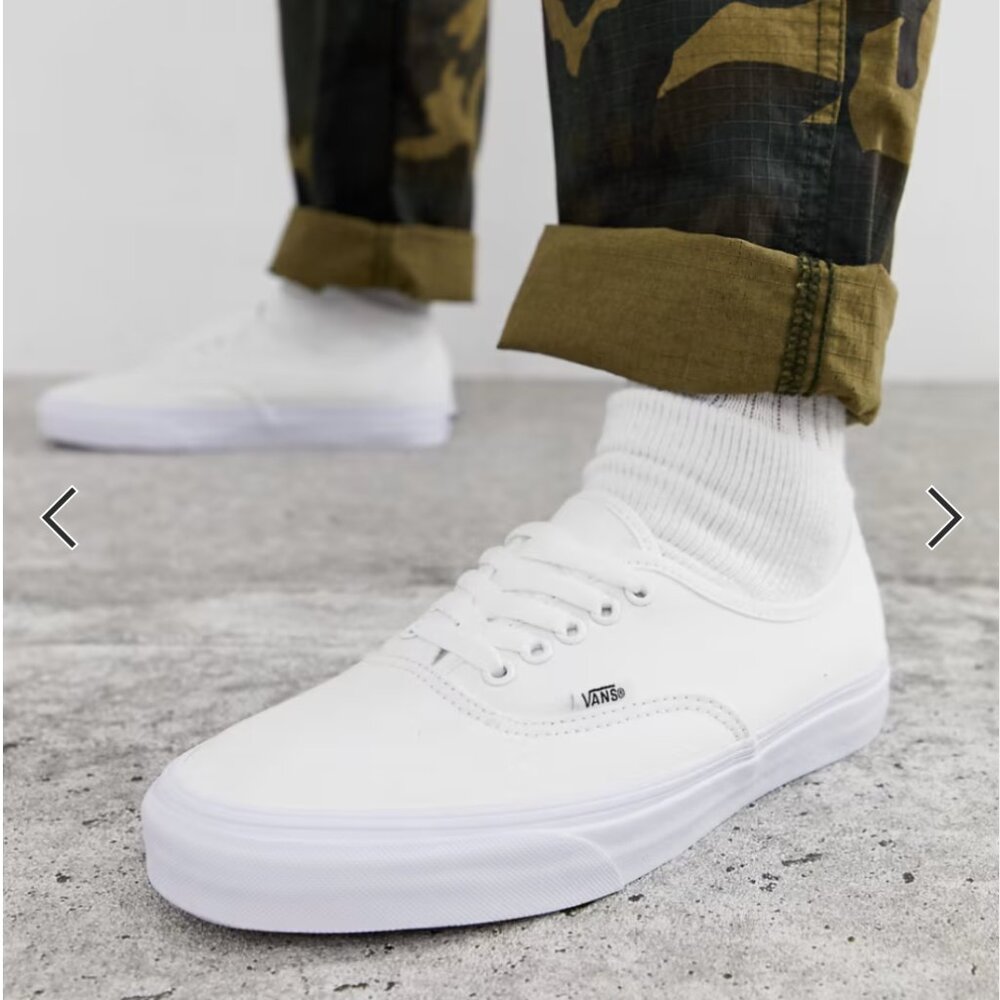 🆕 White Vans Sneakers without tags: Size: US Men 7,  US Women 8.5